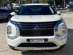 2021 Mitsubishi
Outlander LS