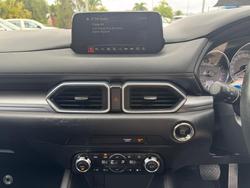 2017 Mazda
CX-5 Maxx Sport