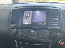 2015 NISSAN
PATHFINDER Ti (4x4)