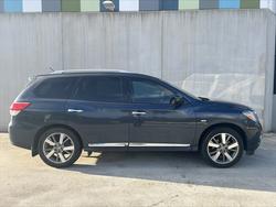 2015 NISSAN
PATHFINDER Ti (4x4)