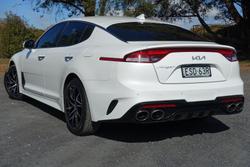 2021 Kia Stinger 330S CK MY22 Snow White Pearl