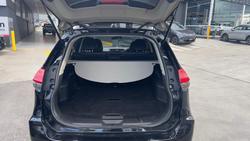 2017 Nissan
X-TRAIL ST-L