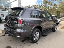 2024 Ford
Everest Ambiente