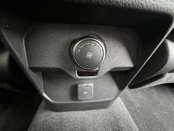 2024 Ford
Everest Ambiente