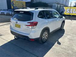 2020 SUBARU
FORESTER 2.5i (AWD)
