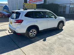 2020 SUBARU
FORESTER 2.5i (AWD)