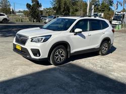 2020 SUBARU
FORESTER 2.5i (AWD)