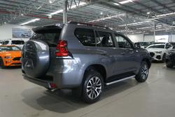 2022 Toyota
Landcruiser Prado VX