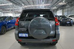 2022 Toyota
Landcruiser Prado VX