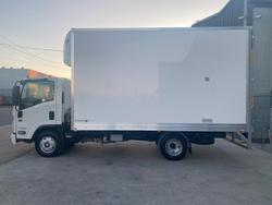 2025 Isuzu N Series NNR 45-150 White