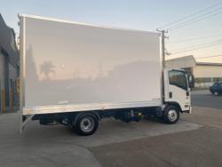 2025 Isuzu N Series NNR 45-150 White