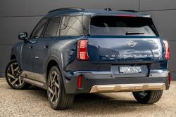 2025 MINI
                Countryman S Favoured