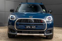 2025 MINI
                Countryman S Favoured