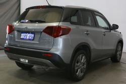 2022 Suzuki
                Vitara 