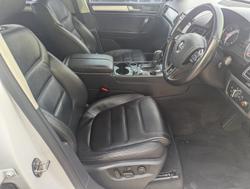 2014 Volkswagen Touareg V6 TDI 7P MY14 Four Wheel Drive Pure White