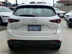 2024 Mazda
CX-5 G25 Maxx Sport