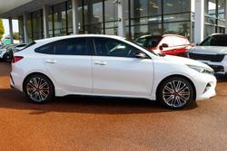 2024 Kia
Cerato GT