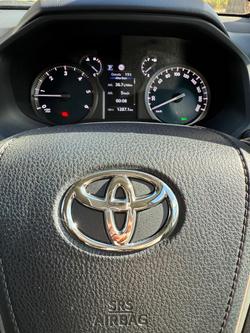 2020 Toyota
Landcruiser Prado VX