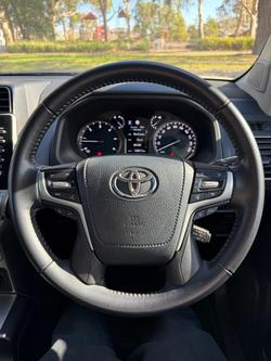2020 Toyota
Landcruiser Prado VX