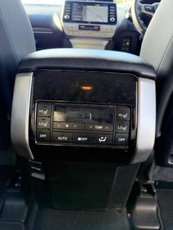 2020 Toyota
Landcruiser Prado VX