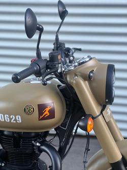 2024 Royal Enfield Classic 350 Signals Classic 350