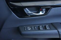 2023 Honda
                CR-V VTi X