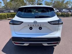 2025 Nissan QASHQAI ST-L