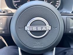 2025 Nissan QASHQAI ST-L