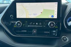 2023 Toyota
                Kluger Grande
