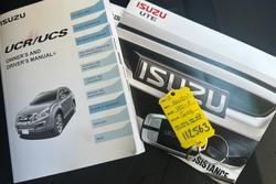 2017 Isuzu
                MU-X LS-T