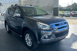 2017 Isuzu
                MU-X LS-T