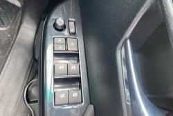 2022 Toyota
                Hilux SR5