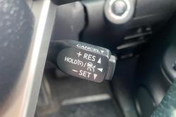 2022 Toyota
                Hilux SR5