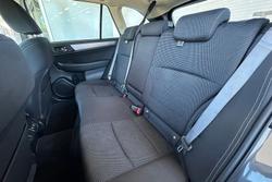 2020 Subaru
Outback 2.5i