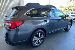 2020 Subaru
Outback 2.5i