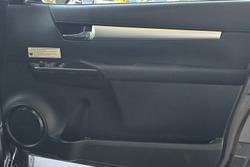 2021 Toyota
Hilux SR5