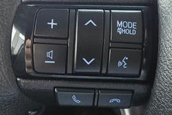 2021 Toyota
Hilux SR5
