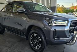 2021 Toyota
Hilux SR5