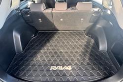 2020 Toyota
RAV4 GXL