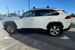 2020 Toyota
RAV4 GXL