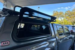 2019 Toyota
Hilux SR5