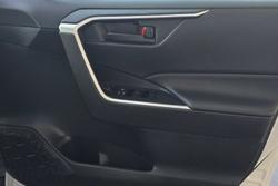 2022 Toyota
RAV4 GX