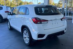 2019 Mitsubishi
                ASX ES ADAS