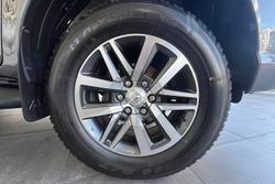 2018 Toyota
Hilux SR5