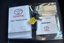 2018 Toyota
Hilux SR5