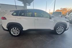 2023 Toyota
Corolla Cross GX
