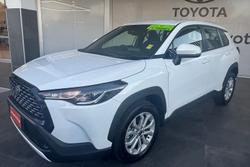 2023 Toyota
Corolla Cross GX
