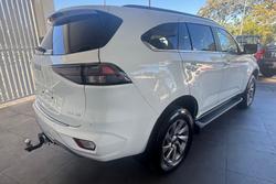2023 Isuzu
MU-X LS-U