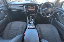 2023 Isuzu
MU-X LS-U