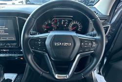 2023 Isuzu
MU-X LS-U